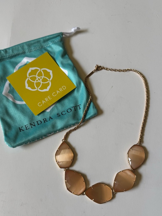Kendra Scott Jewelry - Kendra Scott Peach-Beige Faceted Pendant Necklace - Gold Tone